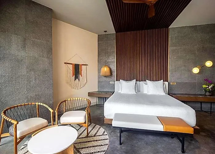 Secrets And Club (adults Only)